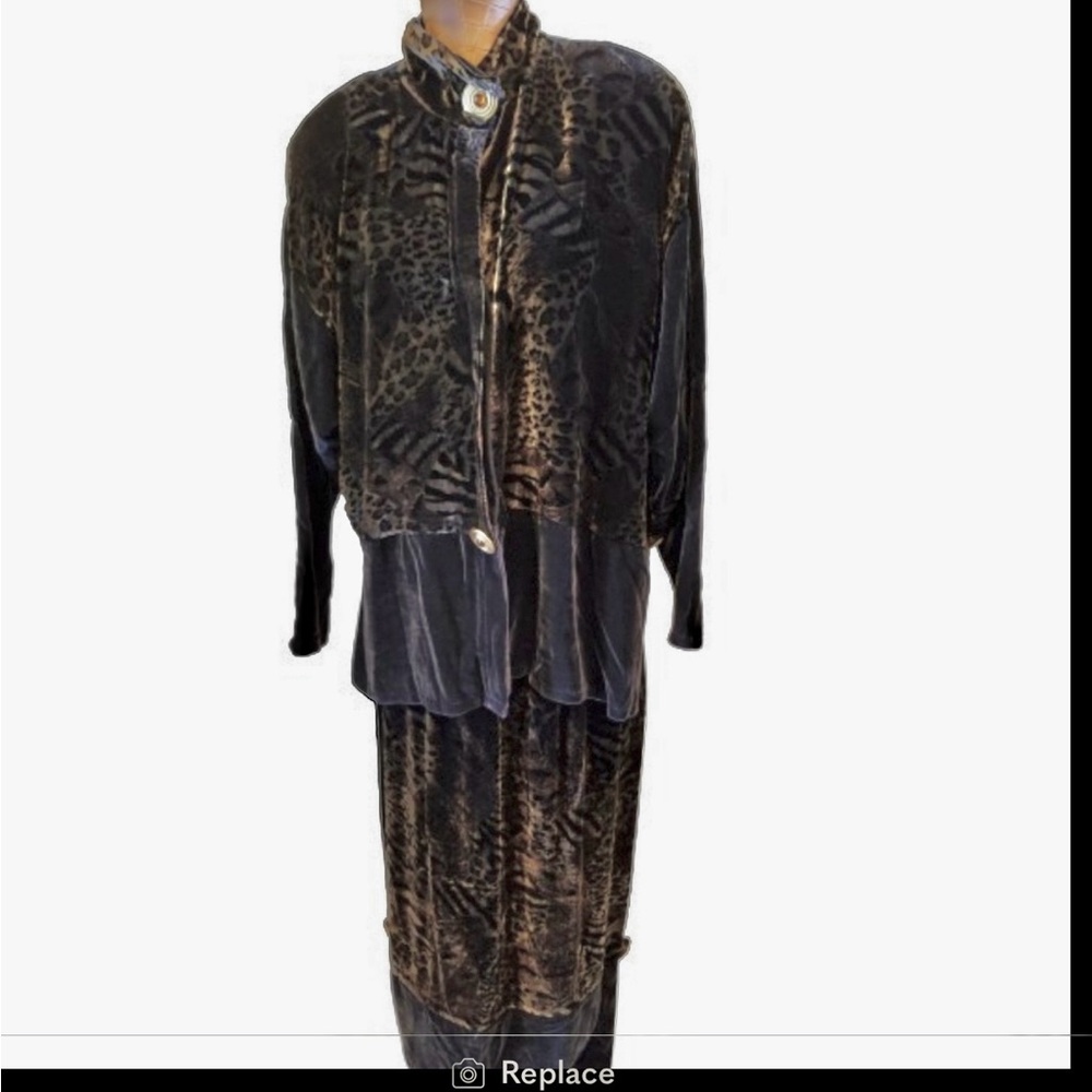 NWOT Animal Print, Velvet Top and Skirt